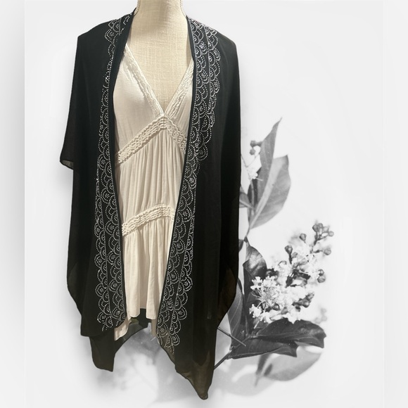🌹Beautiful Semi Sheer Black Kimono W/Rhinestone Border - Picture 1 of 12